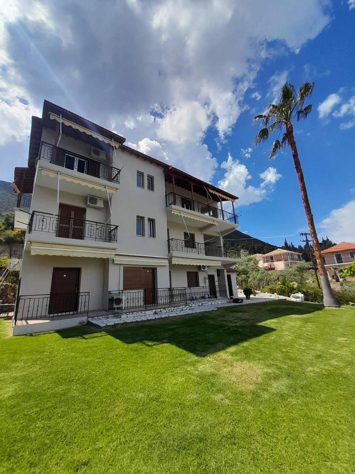 Aggeliki Apartments Nikiana Eksteriør billede